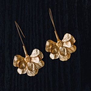 NWT The Magnolia Earrings Gold Plated Copper/Brass